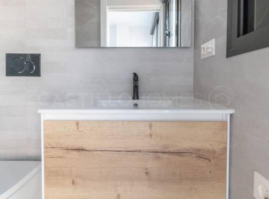 Resale - Apartment - Torrevieja - Centro