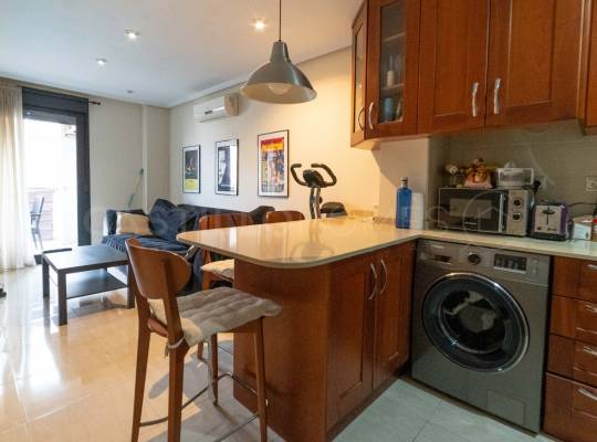 Resale - Apartment - Torrevieja - Centro