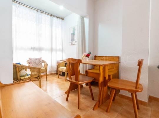 Resale - Apartment - Torrevieja - Centro