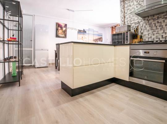 Resale - Apartment - Torrevieja - Centro