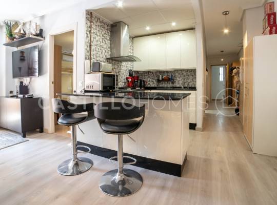 Resale - Apartment - Torrevieja - Centro