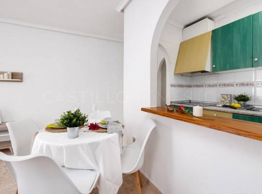 Resale - Apartment - Torrevieja - Centro