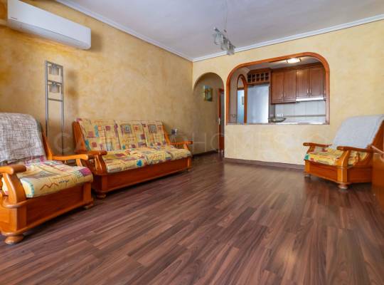 Resale - Apartment - Torrevieja - El Acequión - Los Náufragos