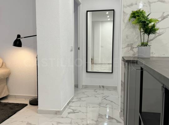 Resale - Apartment - Torrevieja - El Acequión - Los Náufragos