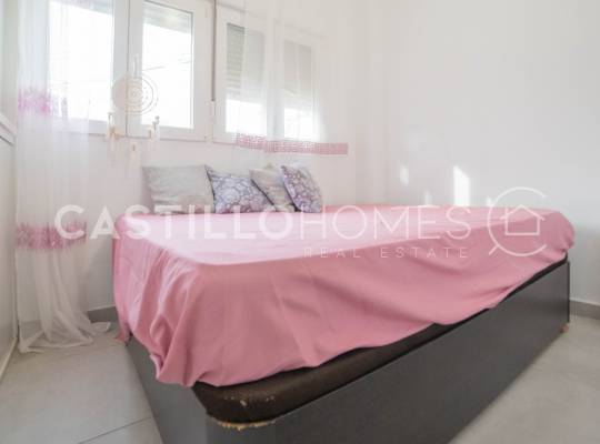 Resale - Apartment - Torrevieja - El acequión