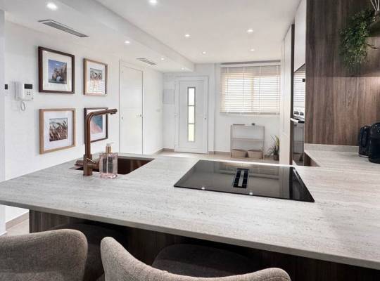 Resale - Apartment - Torrevieja - El acequión