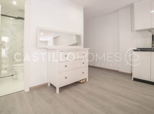 Resale - Apartment - Torrevieja - El acequión
