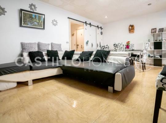 Resale - Apartment - Torrevieja - El acequión