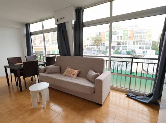Resale - Apartment - Torrevieja - La Veleta
