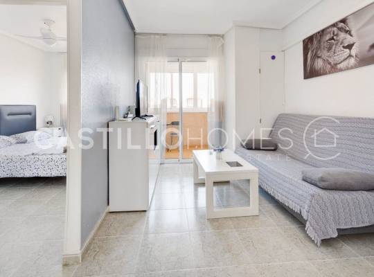 Resale - Apartment - Torrevieja - Playa de los Locos