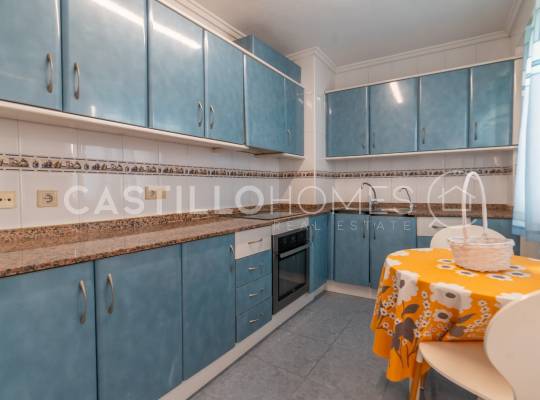 Resale - Apartment - Torrevieja - Playa de los Locos