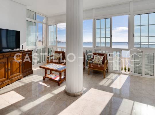 Resale - Apartment - Torrevieja - Playa del Acequión