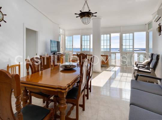 Resale - Apartment - Torrevieja - Playa del Acequión