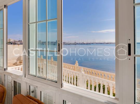 Resale - Apartment - Torrevieja - Playa del Acequión