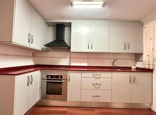 Resale - Apartment - Torrevieja - Playa del Acequión