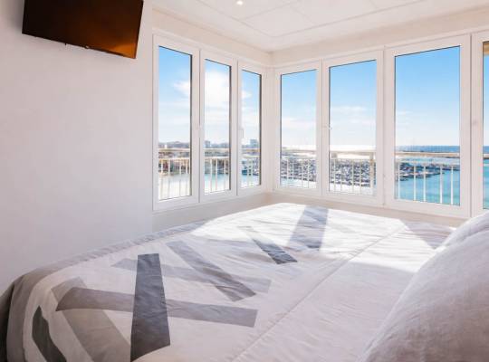 Resale - Apartment - Torrevieja - Playa del Acequión