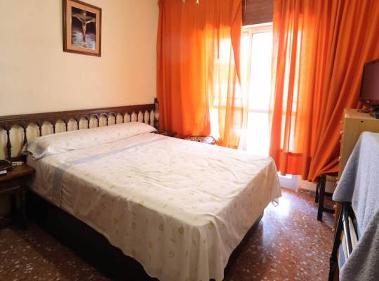 Resale - Apartment - Torrevieja - Playa del Acequión