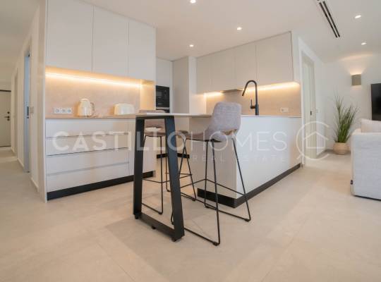 Resale - Apartment - Torrevieja - Playa del Acequión