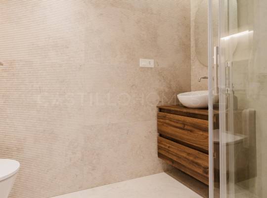 Resale - Apartment - Torrevieja - Playa del Acequión