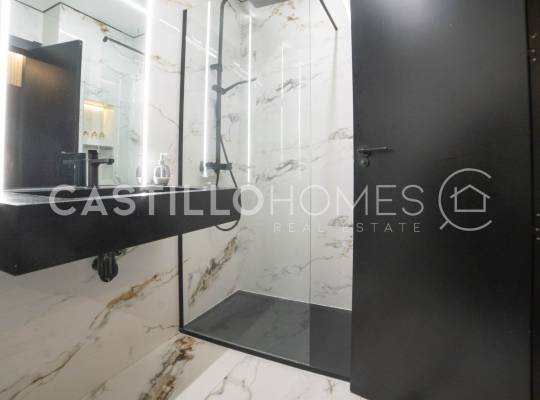 Resale - Apartment - Torrevieja - Playa del Cura