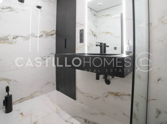 Resale - Apartment - Torrevieja - Playa del Cura