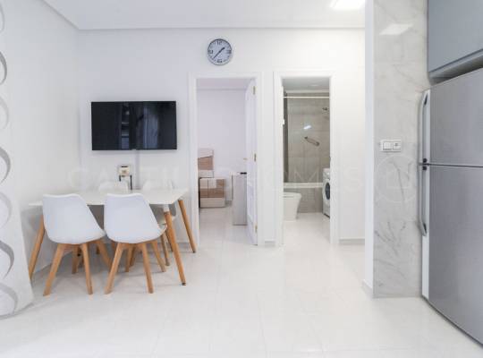 Resale - Apartment - Torrevieja - Playa del Cura