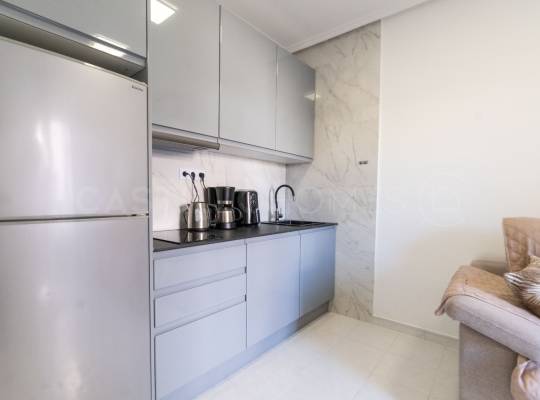 Resale - Apartment - Torrevieja - Playa del Cura