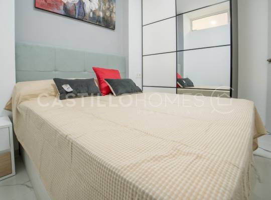 Resale - Apartment - Torrevieja - Playa del Cura