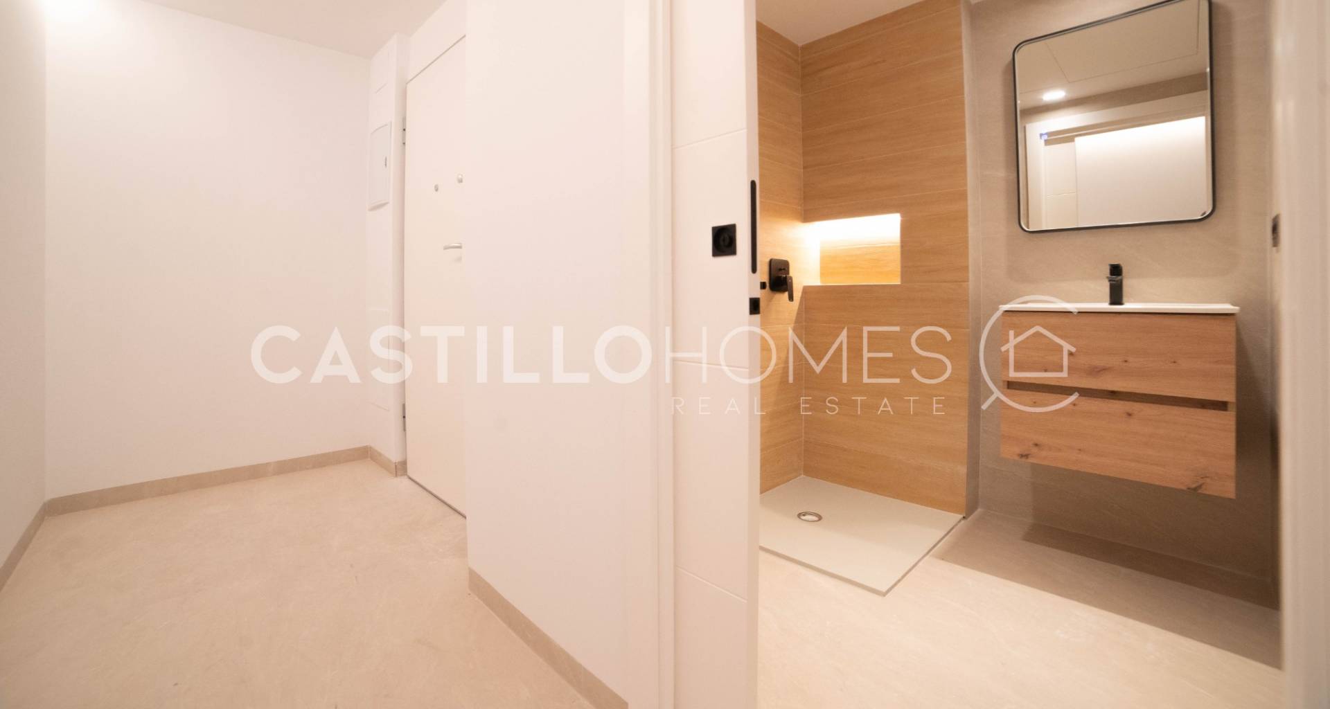 Resale - Apartment - Torrevieja - pueblo