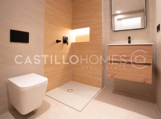 Resale - Apartment - Torrevieja - pueblo
