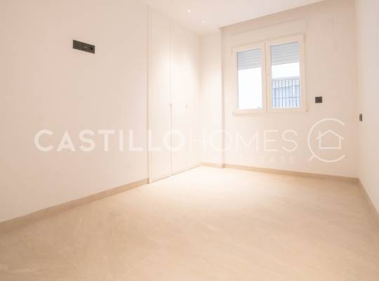 Resale - Apartment - Torrevieja - pueblo