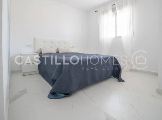 Resale - Apartment - Torrevieja - Punta Prima
