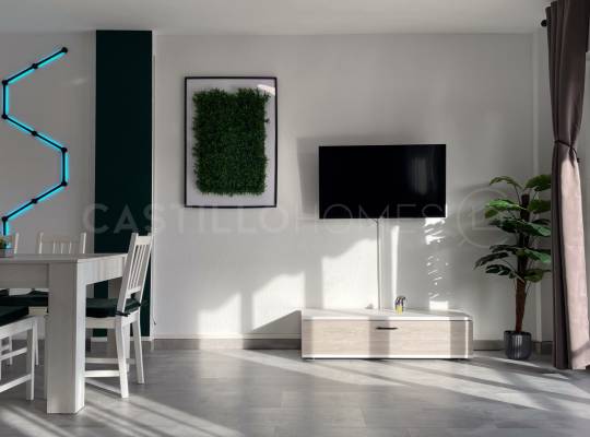 Resale - Apartment - Torrevieja - Torrelamata - La Mata