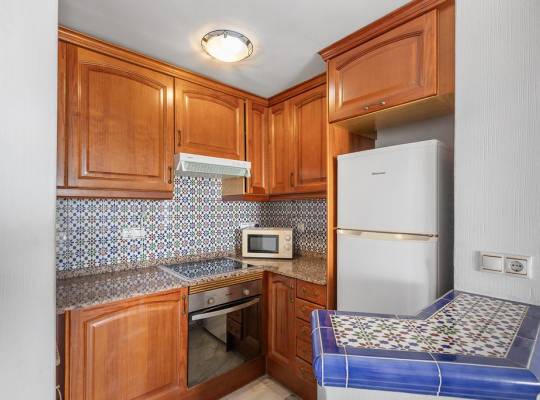 Resale - Apartment - Torrevieja - Urb. Rosaleda