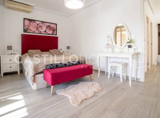 Resale - Appartement - Torrevieja - Centro