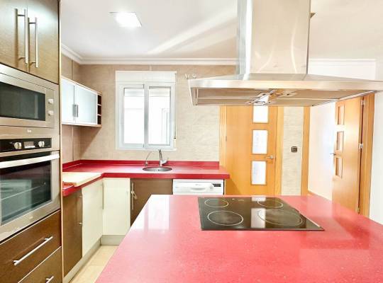 Resale - Appartement - Torrevieja - Centro