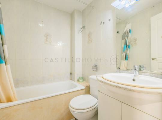 Resale - Appartement - Torrevieja - Centro