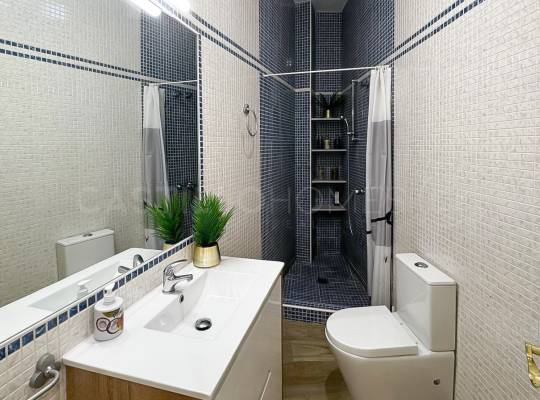 Resale - Appartement - Torrevieja - Centro