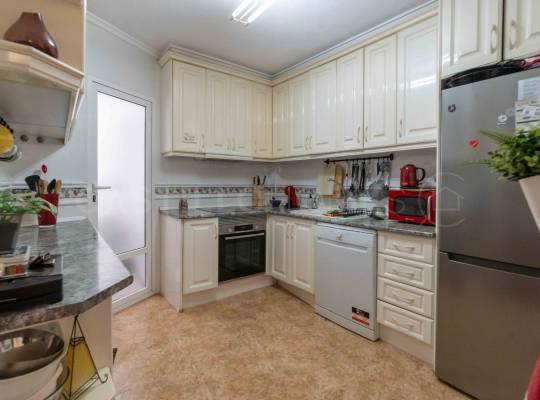 Resale - Appartement - Torrevieja - Centro