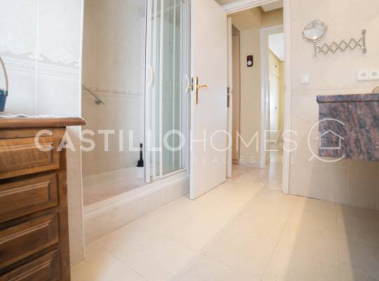 Resale - Appartement - Torrevieja - Centro