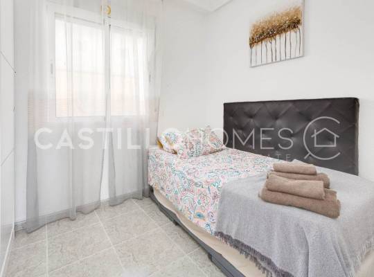 Resale - Appartement - Torrevieja - Playa de los Locos