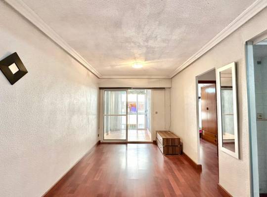 Resale - Appartement - Torrevieja - Playa del Acequión