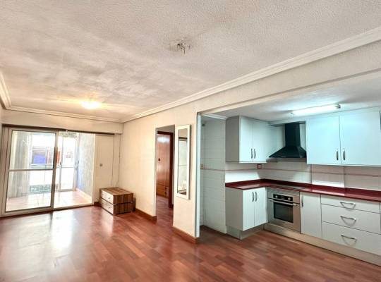 Resale - Appartement - Torrevieja - Playa del Acequión