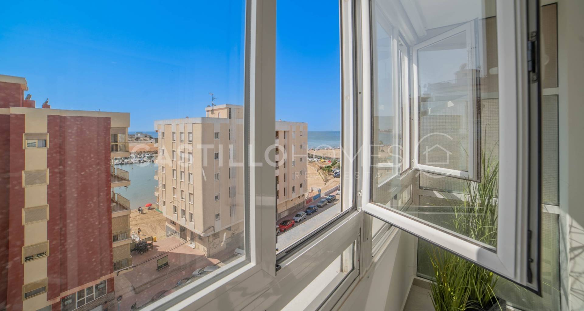 Resale - Appartement - Torrevieja - Playa del Acequión
