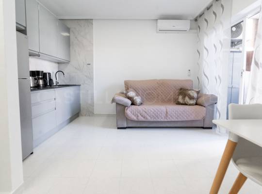 Resale - Appartement - Torrevieja - Playa del Cura