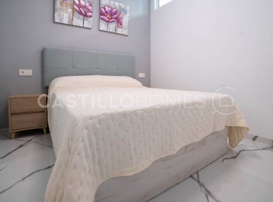 Resale - Appartement - Torrevieja - Playa del Cura