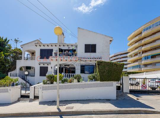 Resale - Bungalow - Orihuela Costa - Cabo roig - La Zenia