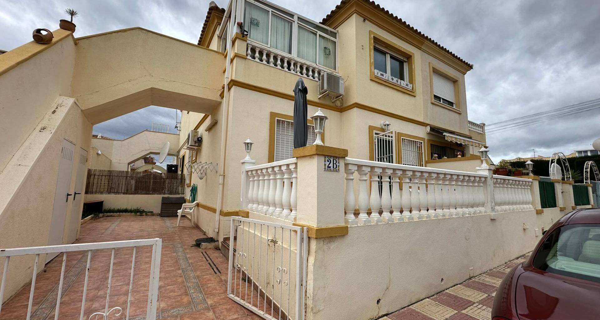 Resale - Bungalow - Orihuela Costa - La Florida