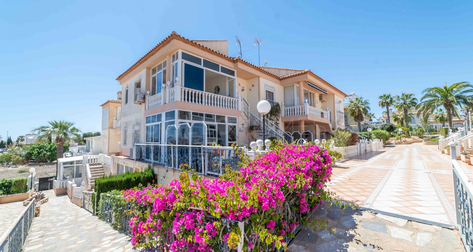 Resale - Bungalow - Orihuela Costa - Los Altos