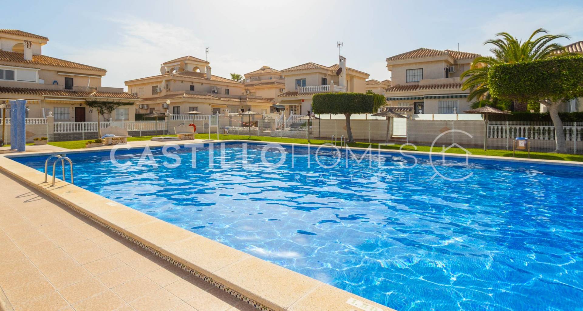 Resale - Bungalow - Orihuela Costa - Playa Flamenca